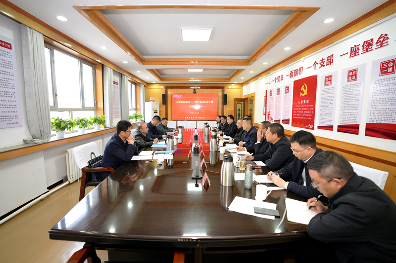总与新疆喀什地区交流座谈